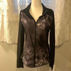 Monserrat Zips sports jacket size medium